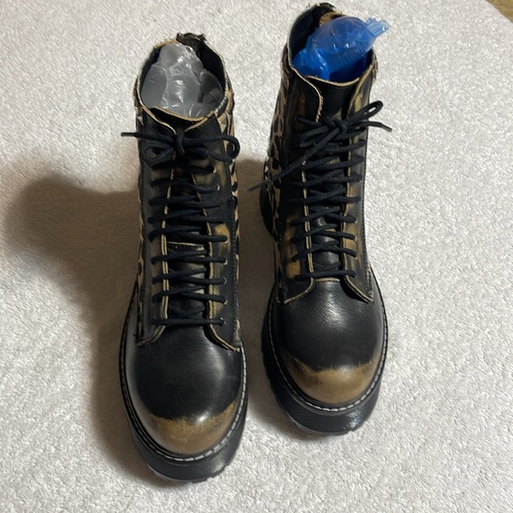 Steve Madden Activated Lace-Up Boot in Leopard Size 9 Like 🆕 - Picture 2 of 14